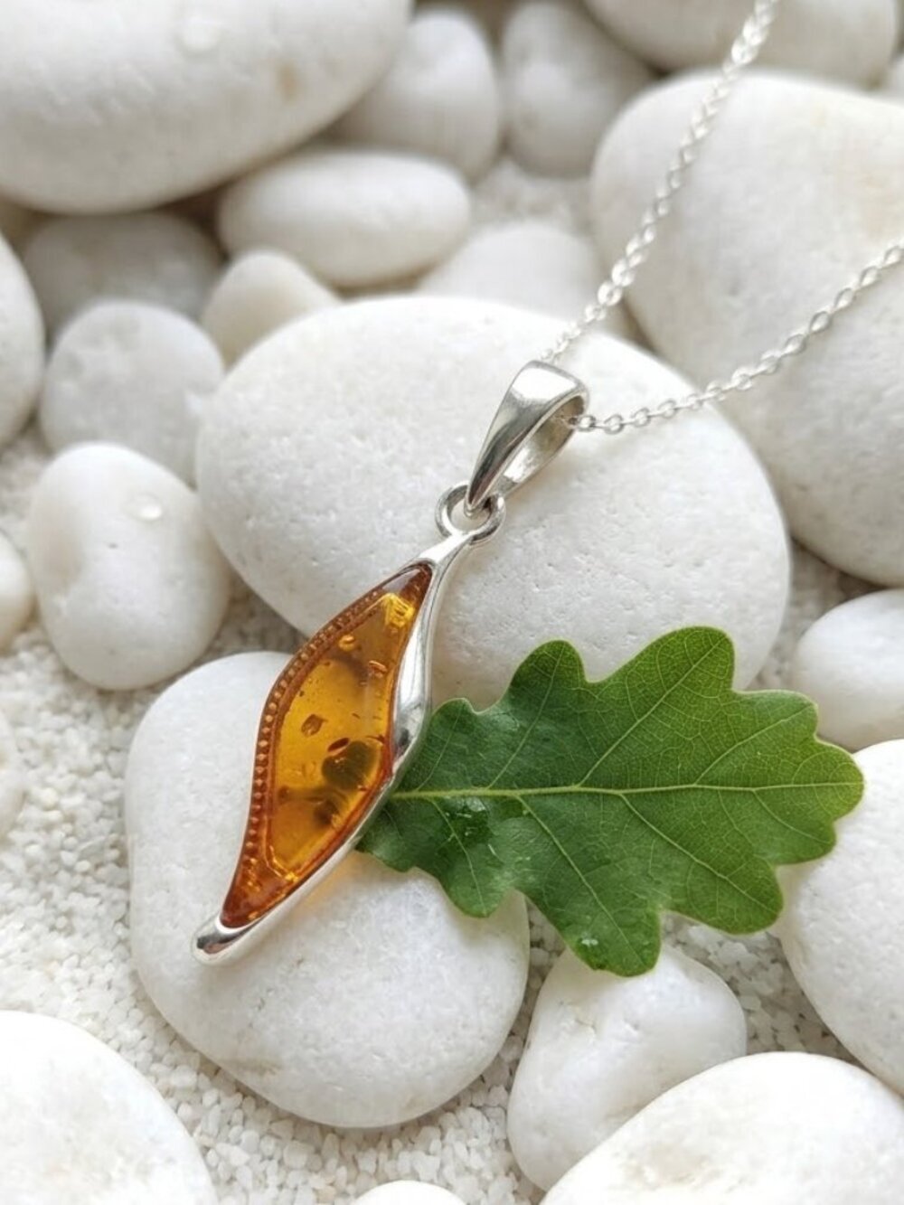 Baltic Amber petal sterling silver pendant necklace 🆕